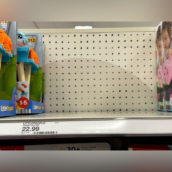 Fisher-Price Little People Target Run Playset - Picture 4 of 4